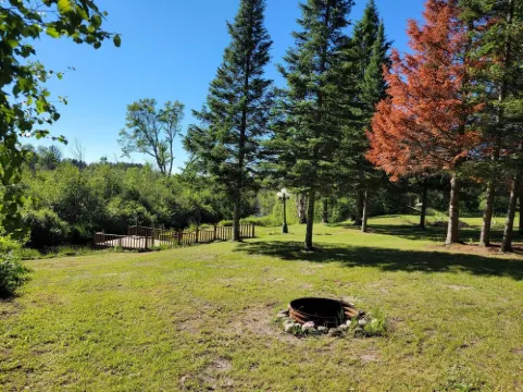 Rustic Cabin on River just off the beaten path