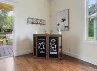 Jupiter's Beacon Villa. Less than 2 miles from the beach in the heart of Jupiter