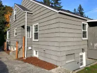Cozy 2 Bedroom Guest Suite - Seattle Launchpad Hotels in Burien