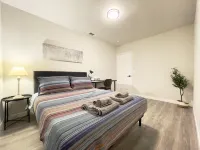 New 3 BR, Gated Parking, Sleep 8, Walk to BLVD Hotels in Lancaster