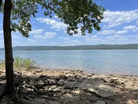 Perfect family sized lakefront home! Enjoy Greer’s Ferry lake from the backyard. - 3-Star
