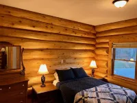 Relaxing log home on a private mountainside in Rappahannock County, Virginia