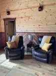 Cozy cabin with mountain views on small family farm Hotels in Le Flore County