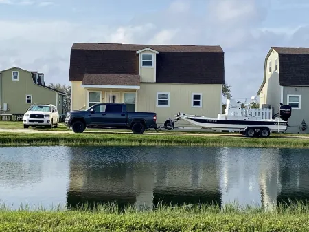 No Minimum Stay! No Chores! Kids allowed