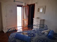 Semi-detached seafront terraced house with private garden IUN P5807 VILLINO 1. - 3-Star