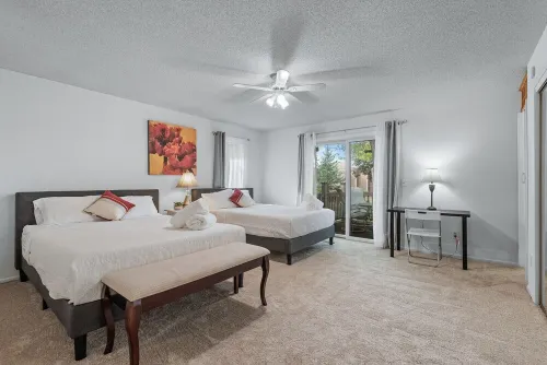 Spacious Home- Centrally located near St. Paul