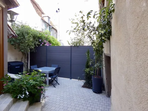 THE SAINT PERE SANCERRE LOGISTIC