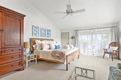 Light and Airy Luxury Condo just Steps from Private Beach Access
