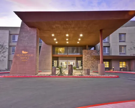 โฮมวูดสวีทส์ บายฮิลตัน ปาล์มเดสเซิร์ต โรงแรมในปาล์มดีเซิร์ท