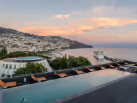 Pestana Casino Park, Premium Ocean & Spa Hotel โรงแรมในฟุงชาล