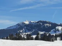 Large apartment in village center with direct access to ski and hiking trails