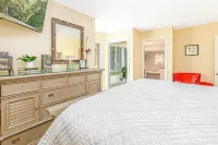 Relaxing one bedroom condo in the Galena Territory