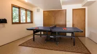 Well-Equipped, Beautiful Art-filled Cabin with new A/C, Close to RMNP & YMCA