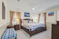 Beachfront  Panoramic Views,  Covered Patio, Clean, 6 Miles from Town Hotel in zona Galveston Island