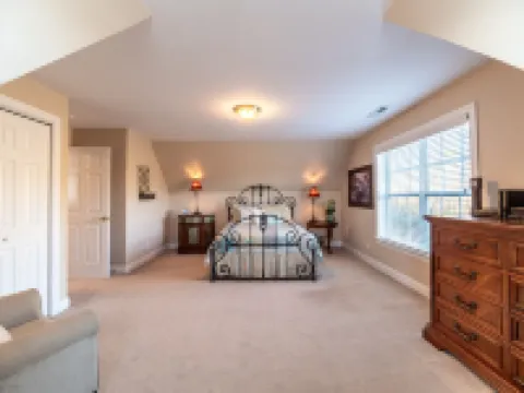 Breathtaking Views of Lake Chatuge & Mountain Harbour Golf Course.