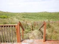 BEACH FRONT Property, 2 King Beds, Pool table, Completely Remodeled Interior! Hotels in Waldport
