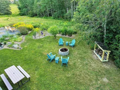 Eco-friendly butterfly haven, waterview, pets, near Acadia National Park