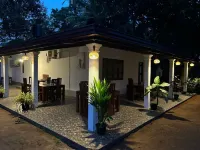 Lucas Lake Hotel Hotel a Wirawila