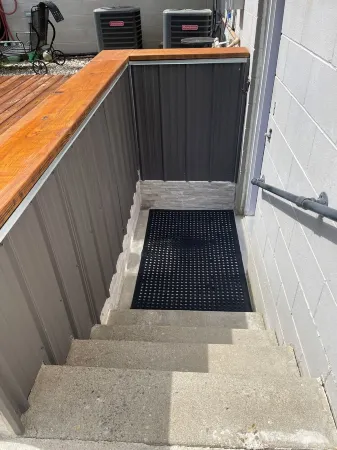 Bloomington Indiana Rental- 2BR/1BA Apartment on ground floor of duplex