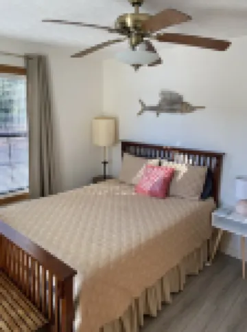 Private Lakefront Oconee cottage! Great View & Location! Peaceful Retreat