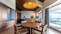 One Suite the Grand