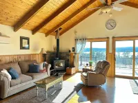 Amazing Lake View~Wood Stove~Deck~Outdoor Shower