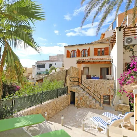 Ca Ses Nines: Beautiful Oasis in a Quiet Location, Swimming Pool, Wifi, Climate