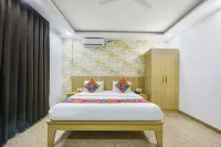Luxe 8 Stayz Service Apartments Hotels in 