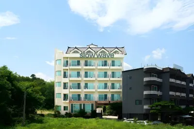 Yangyang Slow Wave Ocean View Family Pension Hotels near شاطئ سيورك (Seorak Beach)