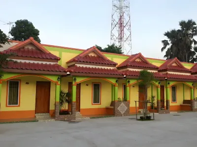 Romruen Resort Hotel dekat Petrified Wood Forest Park
