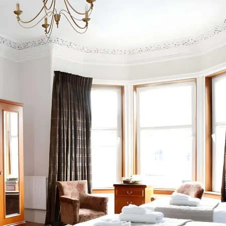 Abbotsford Guest House