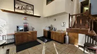 Super 8 by Wyndham City of Moore - Pet friendly