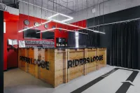 Riders Lodge Hotel Các khách sạn ở Estosadok