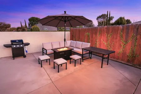 Stylish 3BR Getaway + Pool