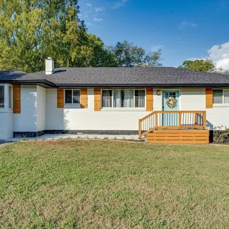 Charming 3-bedroom house with WiFi and AC in fabulous Chattanooga