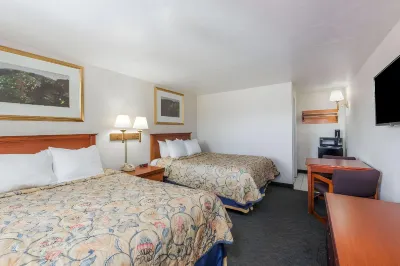 Knights Inn North Attleboro