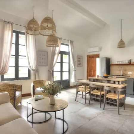 South-facing suite with terrace in town center