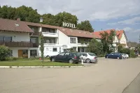 Landhotel Gasthof am Berg Hotels near Lidl