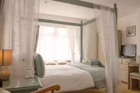 Blue Waters Lodge