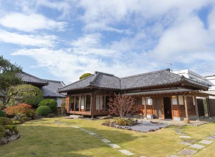 有形文化財ホテル飯塚邸