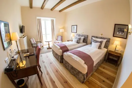 Hotel Schloss Leitheim