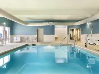 Holiday Inn Express & Suites CINCINNATI NE - REDBANK ROAD by IHG Hotels near Cincinnati Observatory