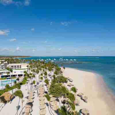 Serenade Punta Cana Beach & Spa Resort Hotel Exterior