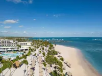 Serenade Punta Cana Beach & Spa Resort Hotel in zona Parco ecologico degli occhi degli indigeni