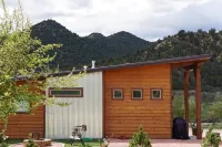 Modern Tiny House in Apple Orchard w/Mountain View! Between Zion and Bryce