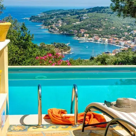 Theodora Villa - 2 BR Tranditional House Close to Gaios Town