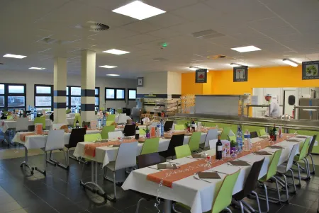 L'Escale Отели рядом с достопримечательностью «Парк Мало»