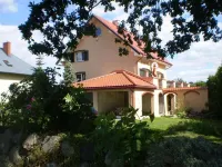Holiday Home Near Forest and Lake in Pomeranian - parking