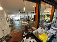 Surf Ranch Tamarindo - breakfast