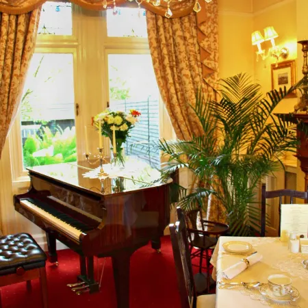 Innisfree House